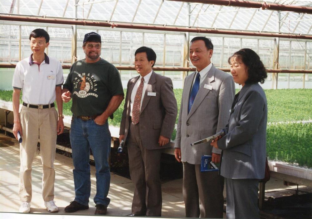 1997 - Delegation from China