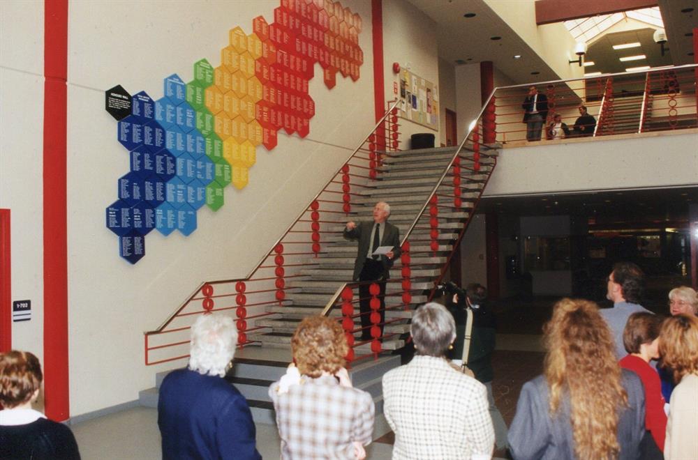 1998 - Honours Wall Grows